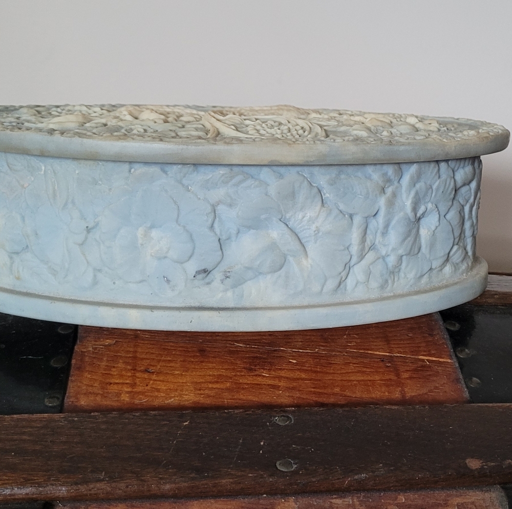 Incolay stone jewelry box - Picture 2 of 8